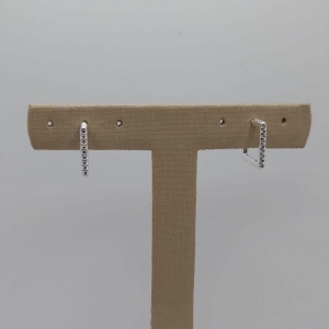 argola quadrada fina com zircônias