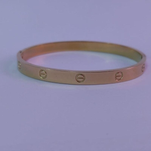 Bracelete de aço