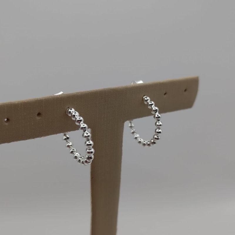 Argola bolinhas