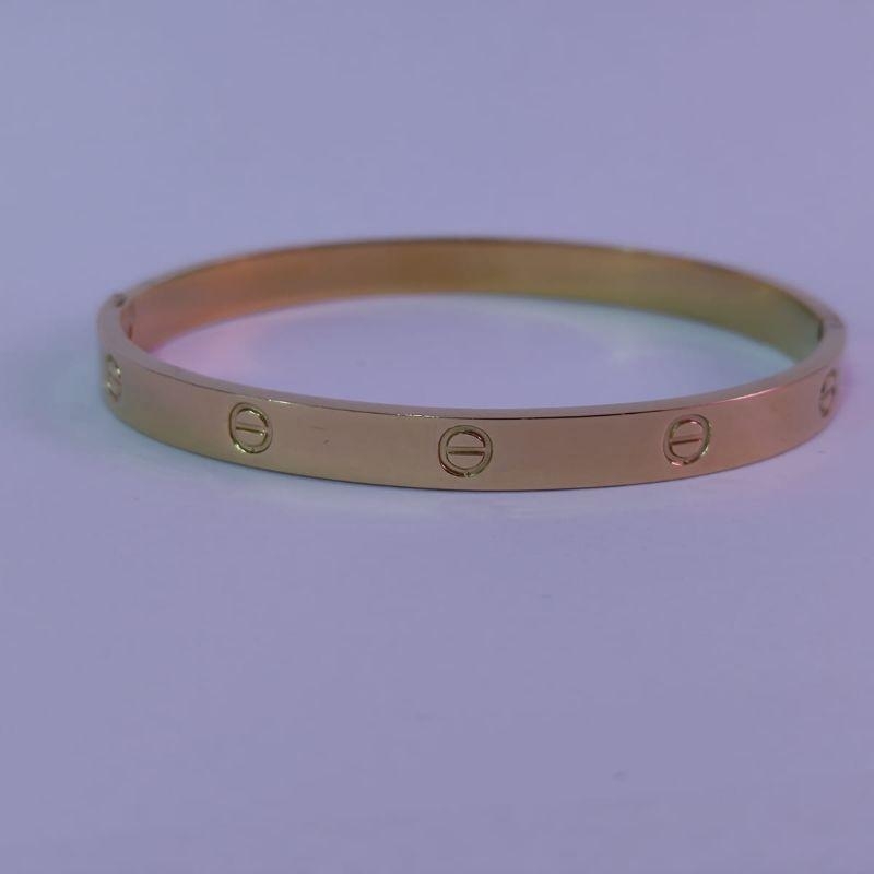 Bracelete de aço