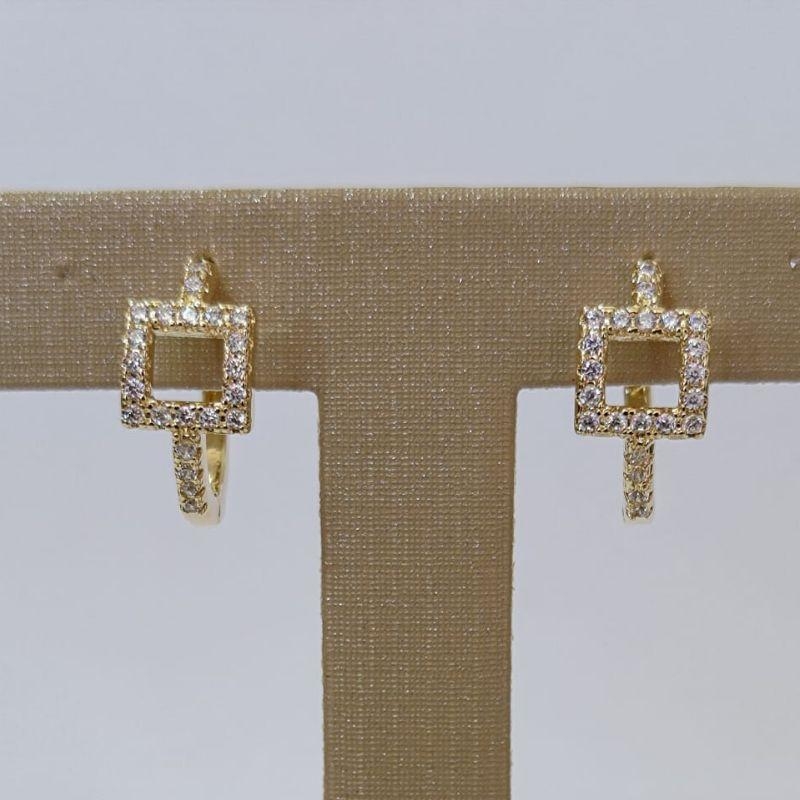 Brinco - Argola Quadrada cravejada