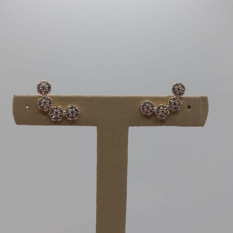 brinco ear cuff cravejado