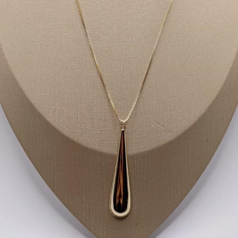 Colar com pingente gota prata