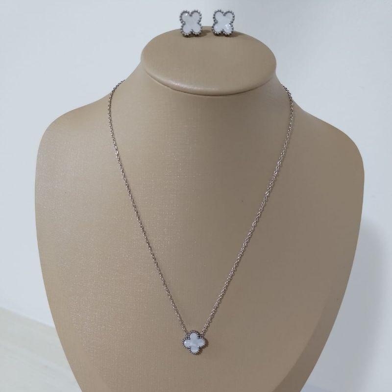 Conjunto trevo - Branco - Aço