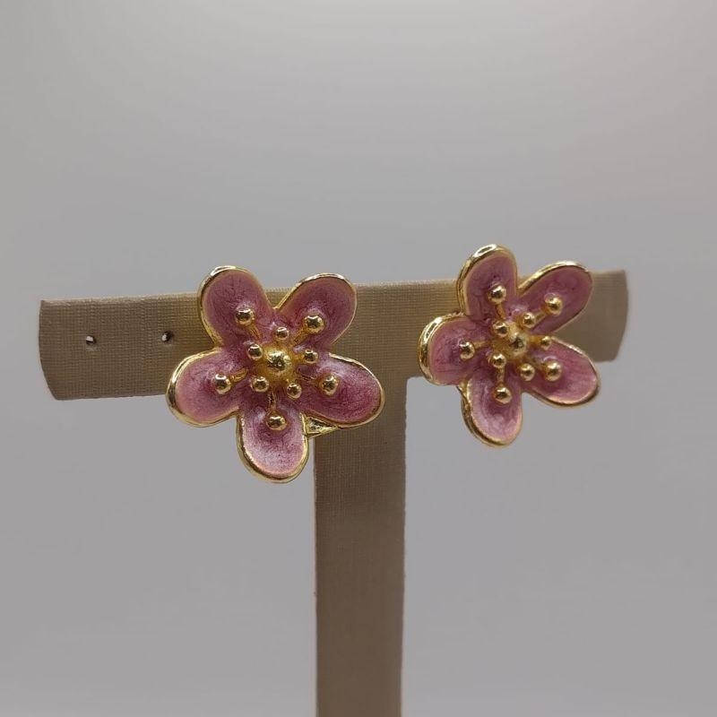 flor rosé dourada