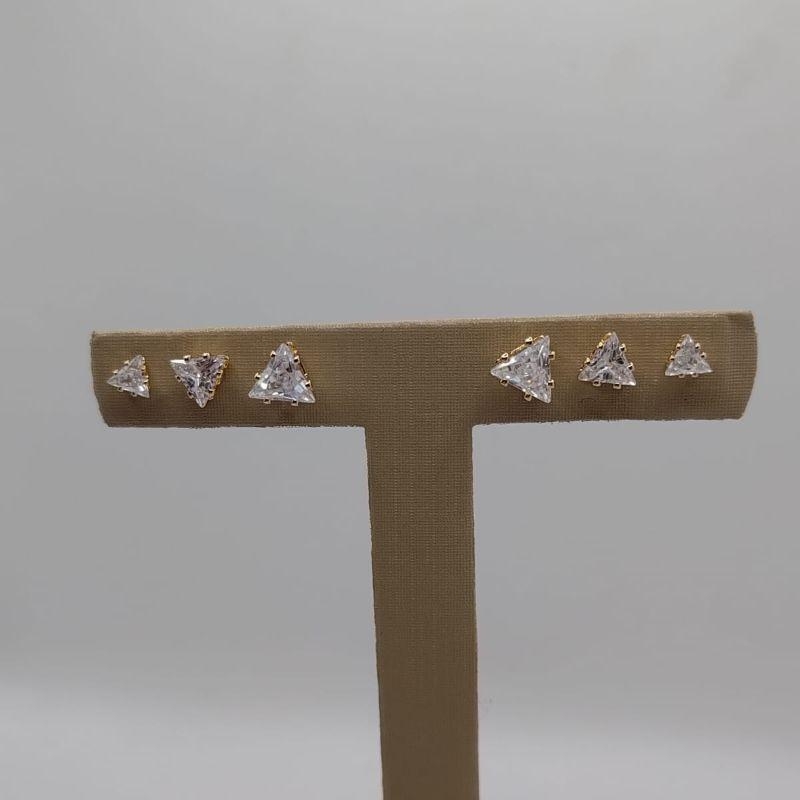 GBBR994 - Brinco trio triangulo