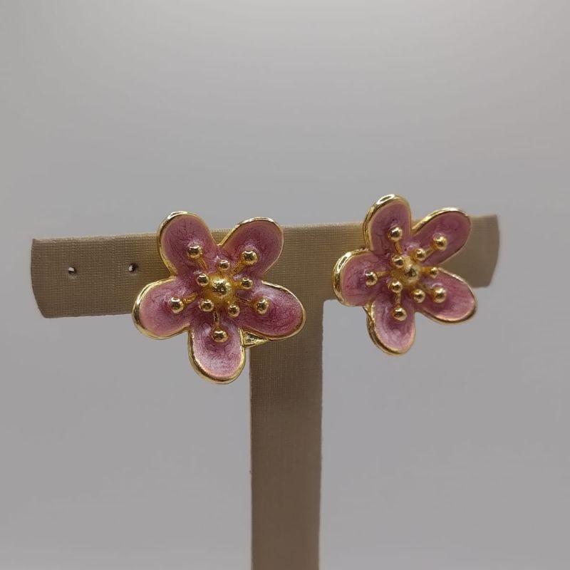flor rosé dourada